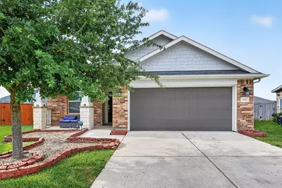 526 Heron Bay Circle, La Porte, TX 77571 - Photo 1