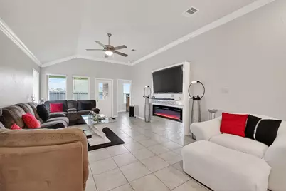 526 Heron Bay Circle, La Porte, TX 77571 - Photo 7