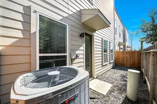 608 Thornton Rd, Houston, TX 77018 - Photo 37