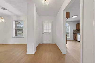 653 Nelson Street, Sealy, TX 77474 - Photo 7