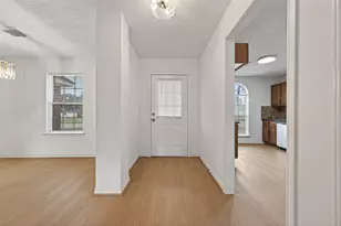 653 Nelson St, Sealy, TX 77474 - Photo 7