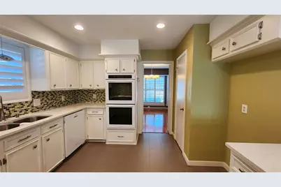 4903 Wind Chimes Drive, Houston, TX 77066 - Photo 13