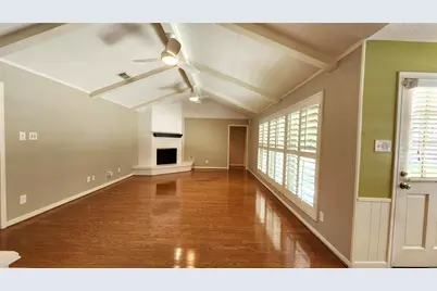 4903 Wind Chimes Drive, Houston, TX 77066 - Photo 5