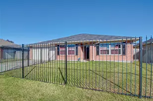 1010 Twisted Elm Ct, Houston, TX 77038 - Photo 3