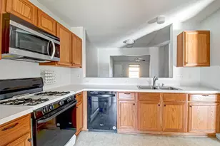 1010 Twisted Elm Ct, Houston, TX 77038 - Photo 13