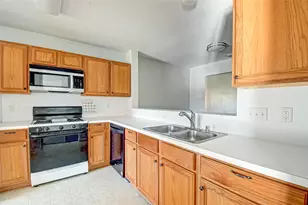 1010 Twisted Elm Ct, Houston, TX 77038 - Photo 15