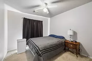 7906 Sinfonia Dr, Houston, TX 77040 - Photo 9