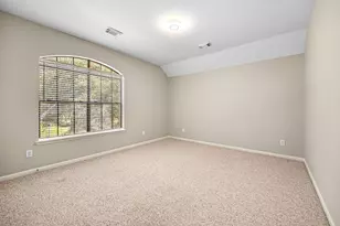 5610 Brazos Springs Dr, Sugar Land, TX 77479 - Photo 25