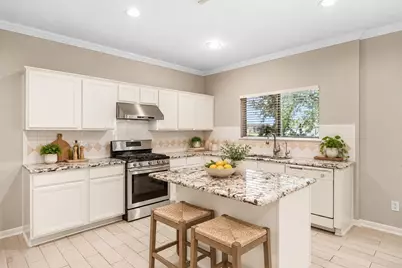 5610 Brazos Springs Drive, Sugar Land, TX 77479 - Photo 5