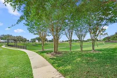 5610 Brazos Springs Drive, Sugar Land, TX 77479 - Photo 31