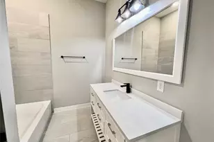 6712 Parker Oaks Ln, Houston, TX 77076 - Photo 29