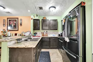 8642 Flower Path St, Houston, TX 77044 - Photo 13