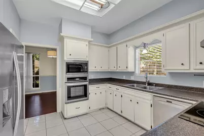 14014 Court Of Regents, Houston, TX 77069 - Photo 9