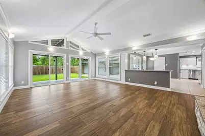 1446 Davon Lane, Houston, TX 77058 - Photo 5