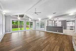 1446 Davon Ln, Houston, TX 77058 - Photo 5
