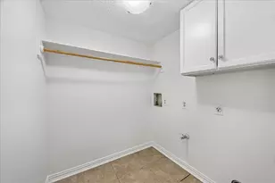 8915 Lakeside Forest Dr, Houston, TX 77088 - Photo 17