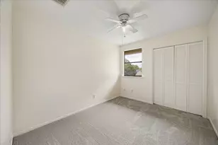 8915 Lakeside Forest Dr, Houston, TX 77088 - Photo 15