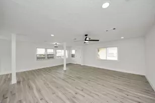 485 Pompano St, Bayou Vista, TX 77563 - Photo 11