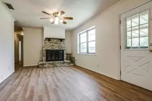 11204 Erich Dr, Balch Springs, TX 75180 - Photo 3