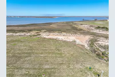 3204 Camp Hulen Drive, Palacios, TX 77465 - Photo 5