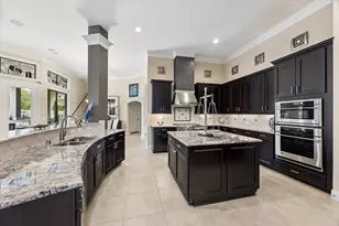 502 Olmstead Park Dr, Sugar Land, TX 77479 - Photo 9