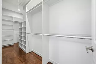 1834 Woodvine Dr, Houston, TX 77055 - Photo 9