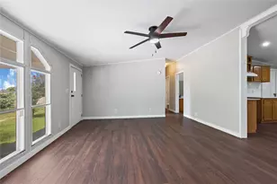 9623 Meadowvine Dr, Houston, TX 77044 - Photo 7