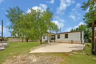 9623 Meadowvine Dr, Houston, TX 77044 - Photo 43