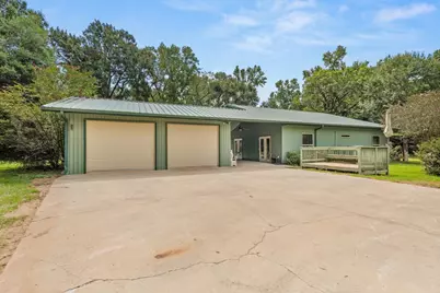 451 W Main Drive, Shepherd, TX 77371 - Photo 35