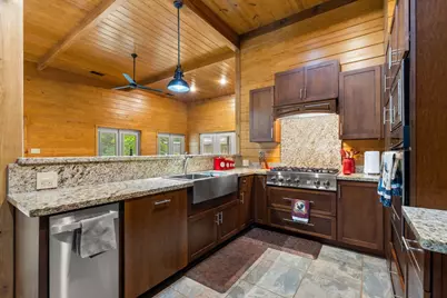 451 W Main Drive, Shepherd, TX 77371 - Photo 5