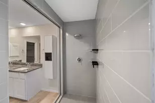 708 Ivory Manor Dr, Houston, TX 77018 - Photo 17