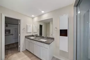 708 Ivory Manor Dr, Houston, TX 77018 - Photo 15