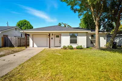 61 Trenwood Lane, Houston, TX 77022 - Photo 1