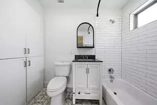 61 Trenwood Ln, Houston, TX 77022 - Photo 11