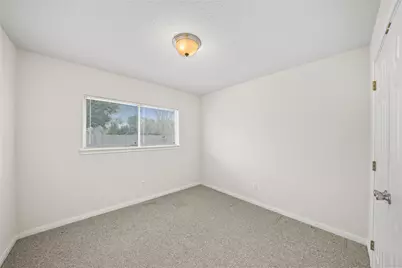 1140 Thomas Drive, Angleton, TX 77515 - Photo 19