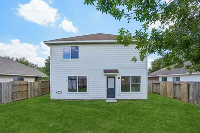 4419 Crossvine Avenue, Baytown, TX 77521 - Photo 33