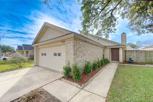 2122 Highland Hills Dr, Sugar Land, TX 77478 - Photo 1