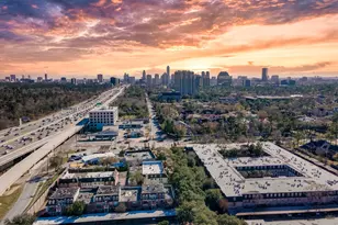 470 N Post Oak Ln, Houston, TX 77024 - Photo 25