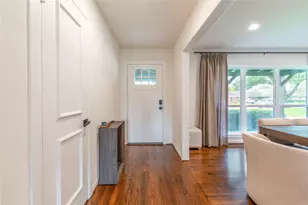 1218 Shadeland Dr, Houston, TX 77043 - Photo 3