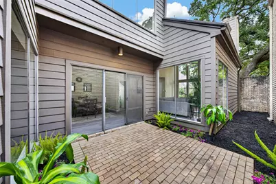 9592 Doliver Drive, Houston, TX 77063 - Photo 41