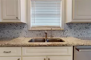 4607 Cetti St, Houston, TX 77009 - Photo 17