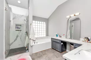 3210 Shadowwalk Dr, Houston, TX 77082 - Photo 17