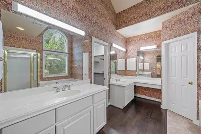 403 Brook Shore Court, Sugar Land, TX 77478 - Photo 5