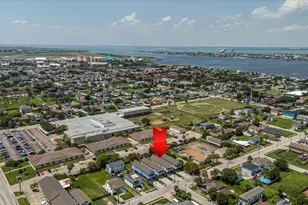 2305 67th St, Galveston, TX 77551 - Photo 3