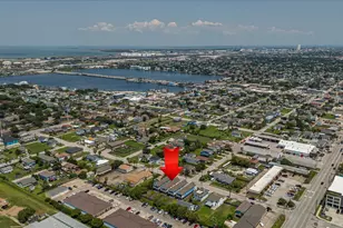 2305 67th St, Galveston, TX 77551 - Photo 7