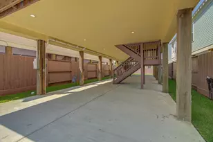 2305 67th St, Galveston, TX 77551 - Photo 35