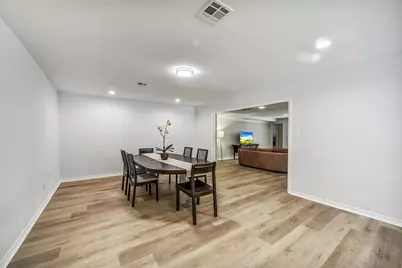 6215 Queensloch Drive, Houston, TX 77096 - Photo 9