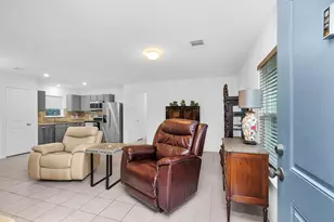 26698 Pools Creek Dr, Huntsville, TX 77320 - Photo 3