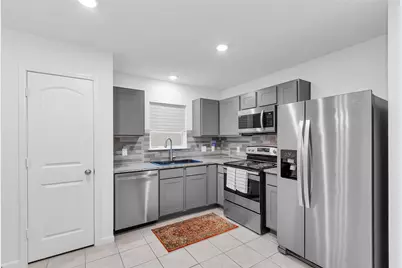 26698 Pools Creek Drive, Huntsville, TX 77320 - Photo 7