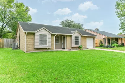 104 Brigadoon Lane, Friendswood, TX 77546 - Photo 1